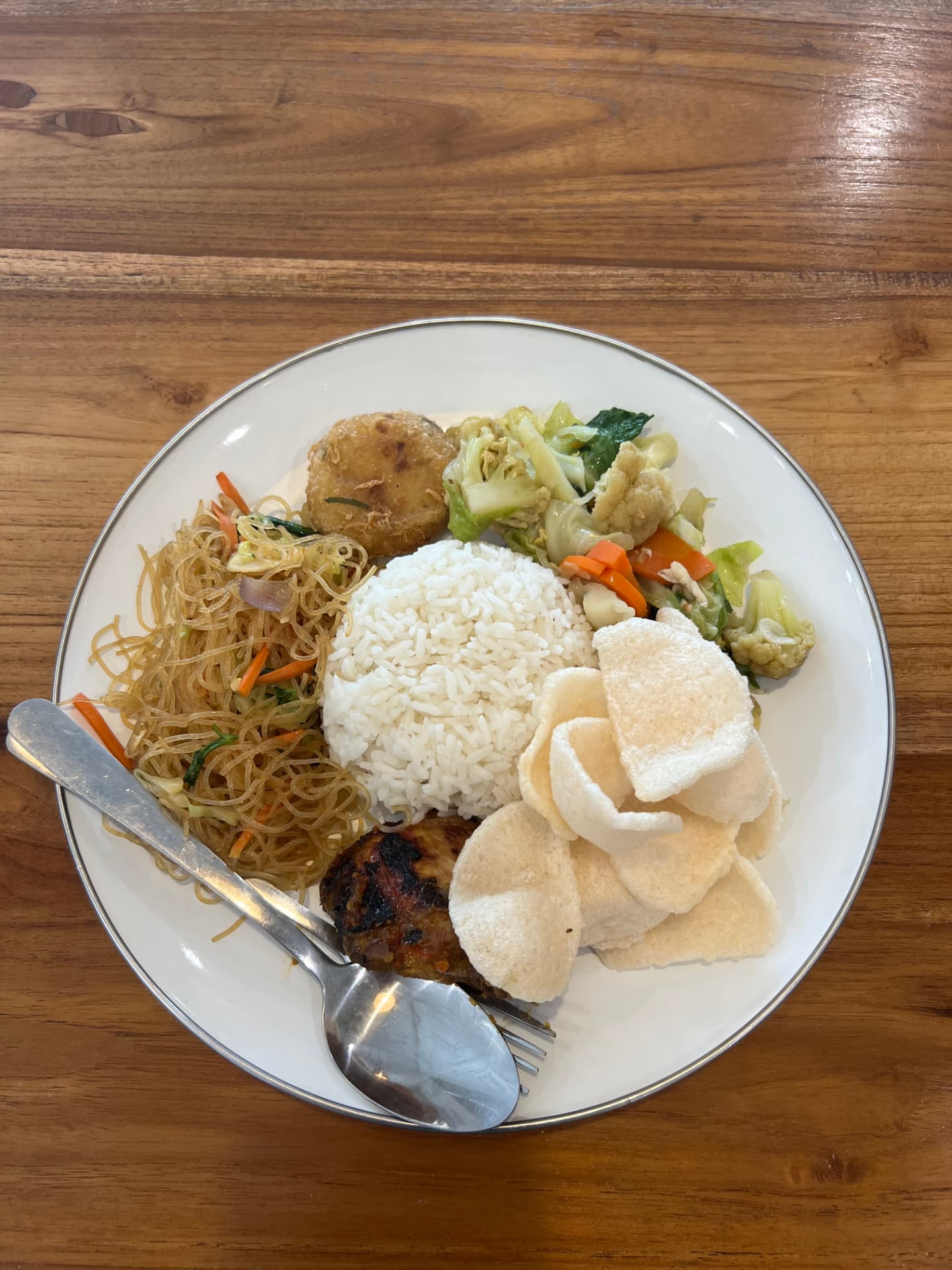Teller mit Nasi Campur